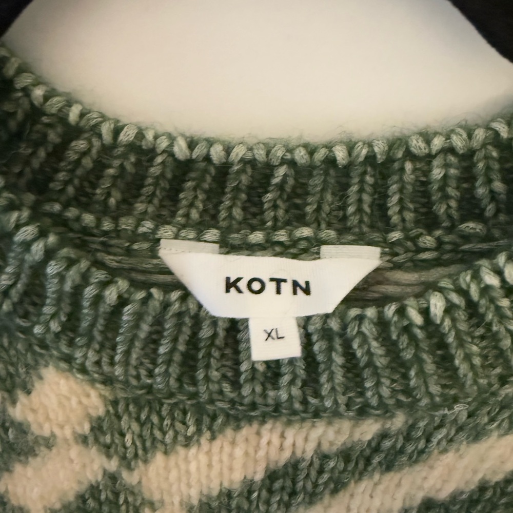 KOTN Green and Cream Patterned Sweater - Picture 2 of 3